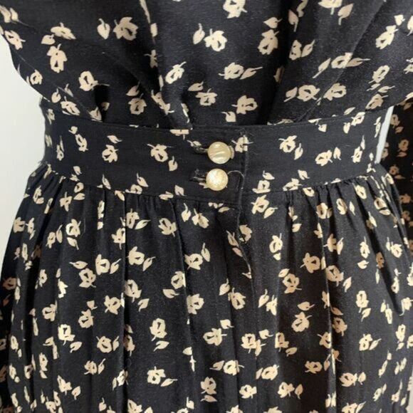 VTG Floral Lace Cottagecore Blouse & Skirt Set Laura Hensen Fits Like Small - Picture 9 of 12